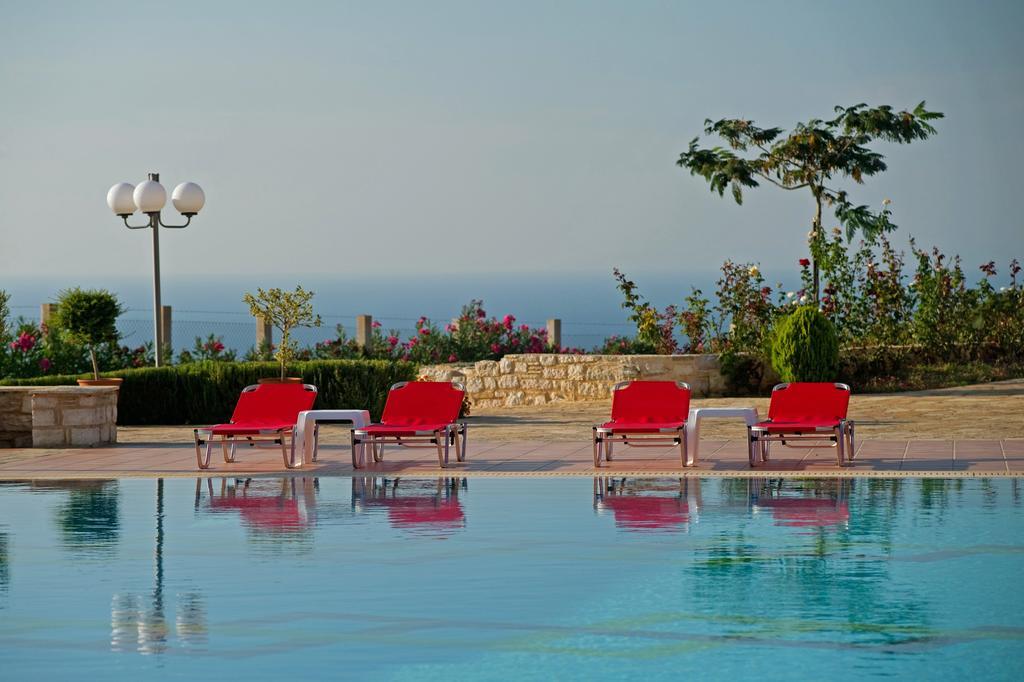 Enastron Villas Kyparissia Eksteriør billede