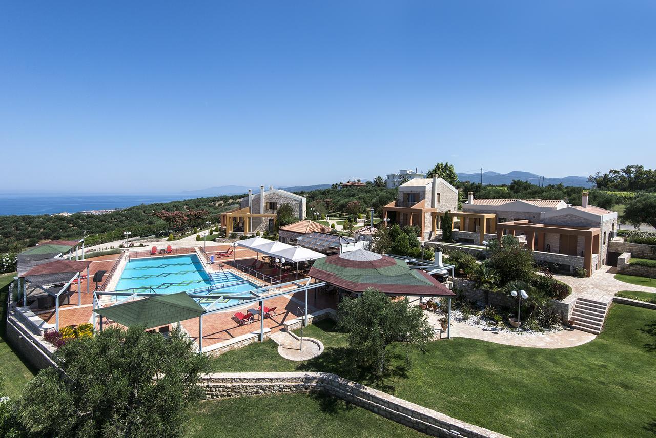 Enastron Villas Kyparissia Eksteriør billede